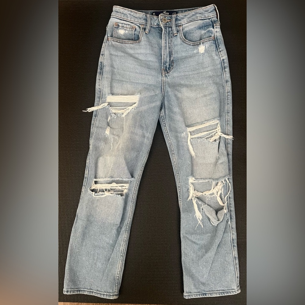 Hollister ultra high rise vintage straight Jean